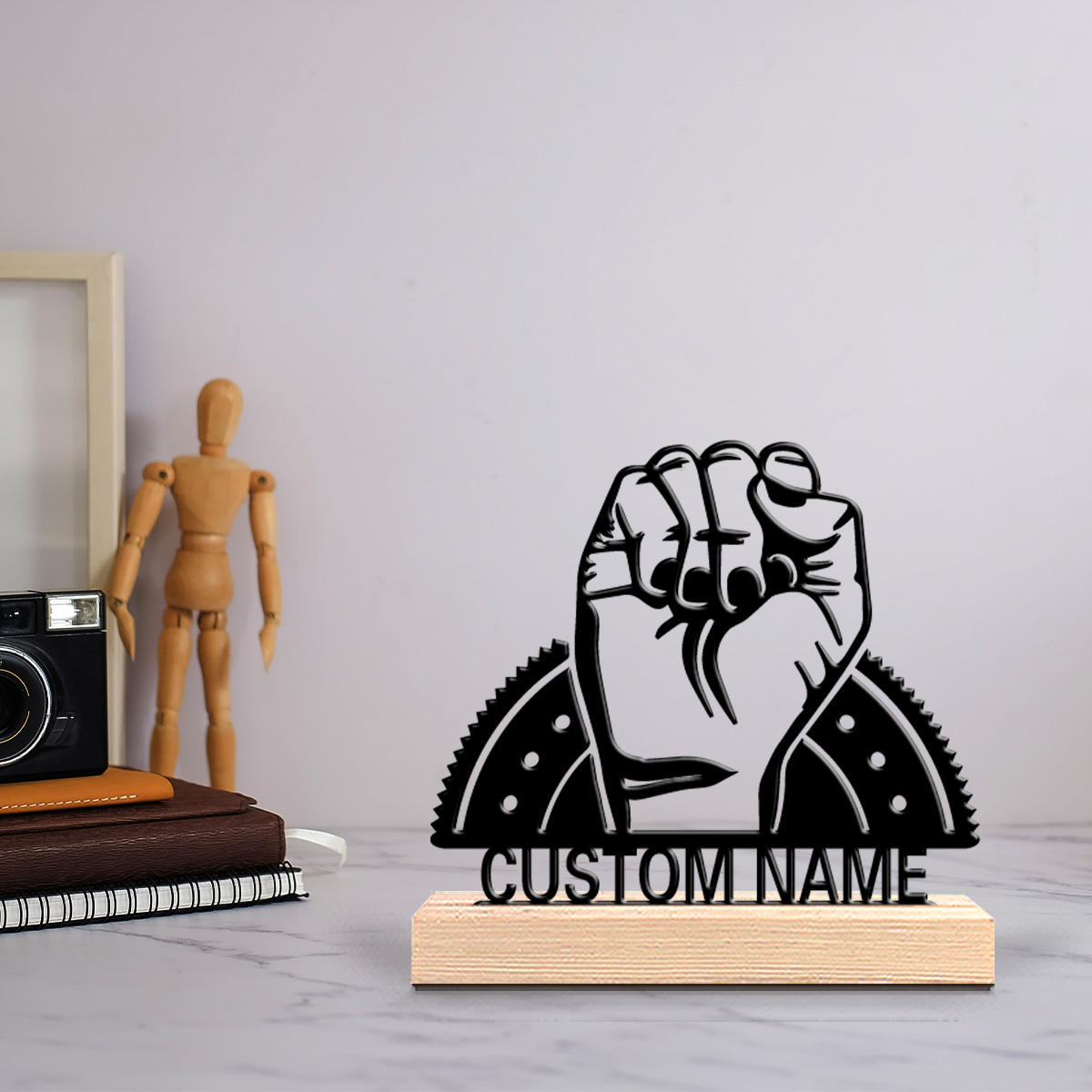تمثال معدني مخصص على شكل قبضة  - مراجعة Art Craft Home وسعره